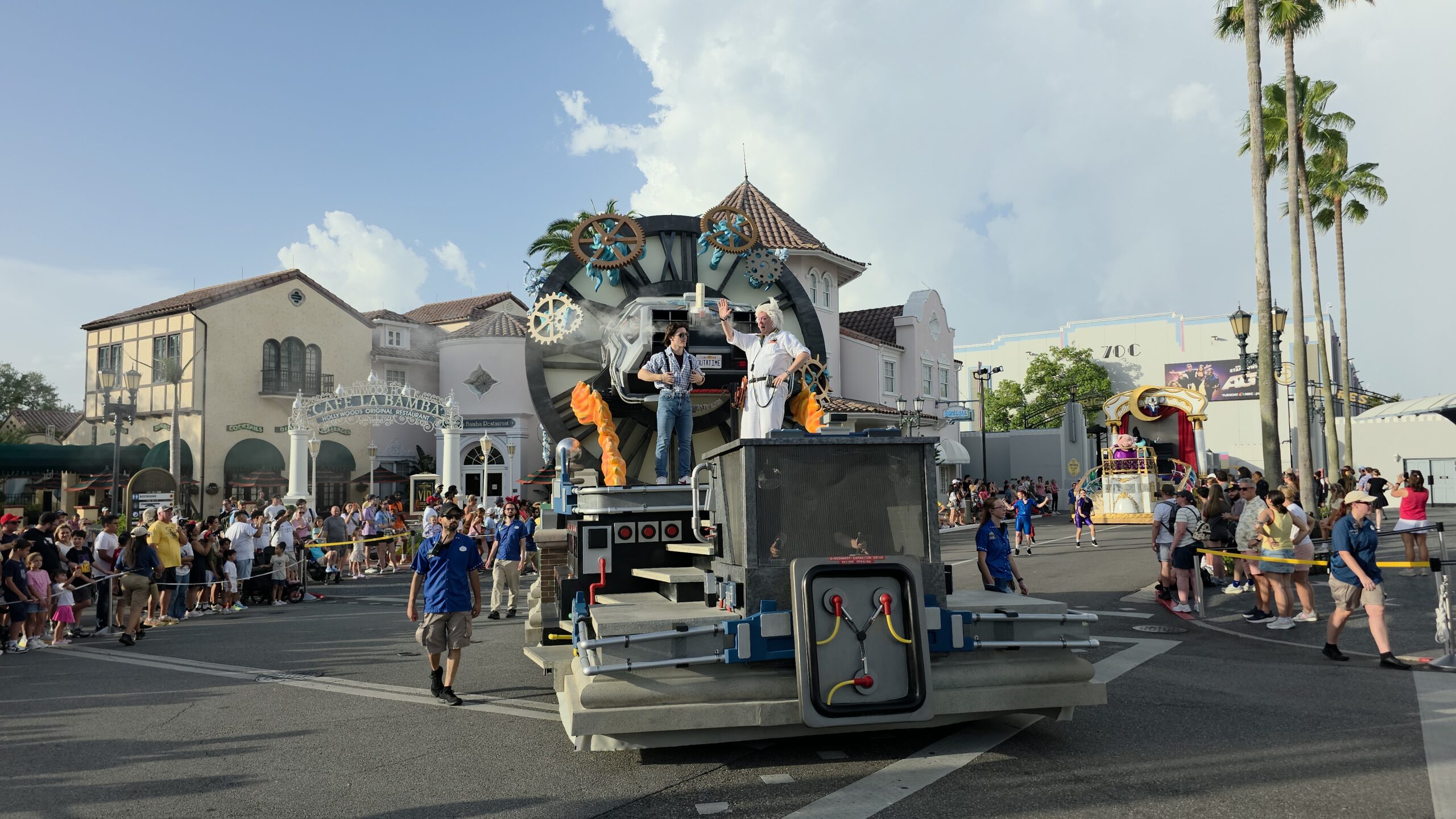 Universal Mega Movie Parade is back at Universal Studios Florida for 2026. The parade features classic Universal IPs like Jurassic Park and E.T. as well as newer franchises like Sing and Kung Fu Panda.