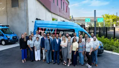 Jacksonville's autonomous bus project NAVI completes first year; JTA CEO Nat Ford to resign in January 2027