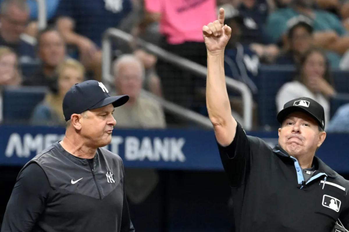Yankees' Aaron Boone, Brad Ausmus ejected in review brouhaha