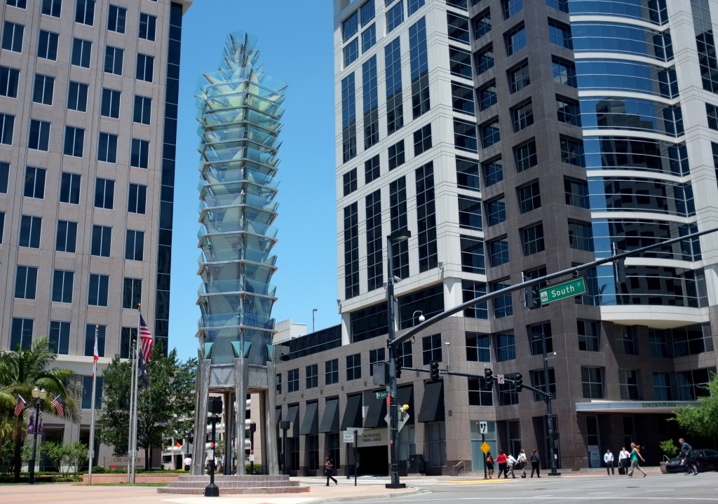 Orlando Sentinel 150: Monday Memory of Orlando’s ‘giant asparagus’ art – Orlando Sentinel
