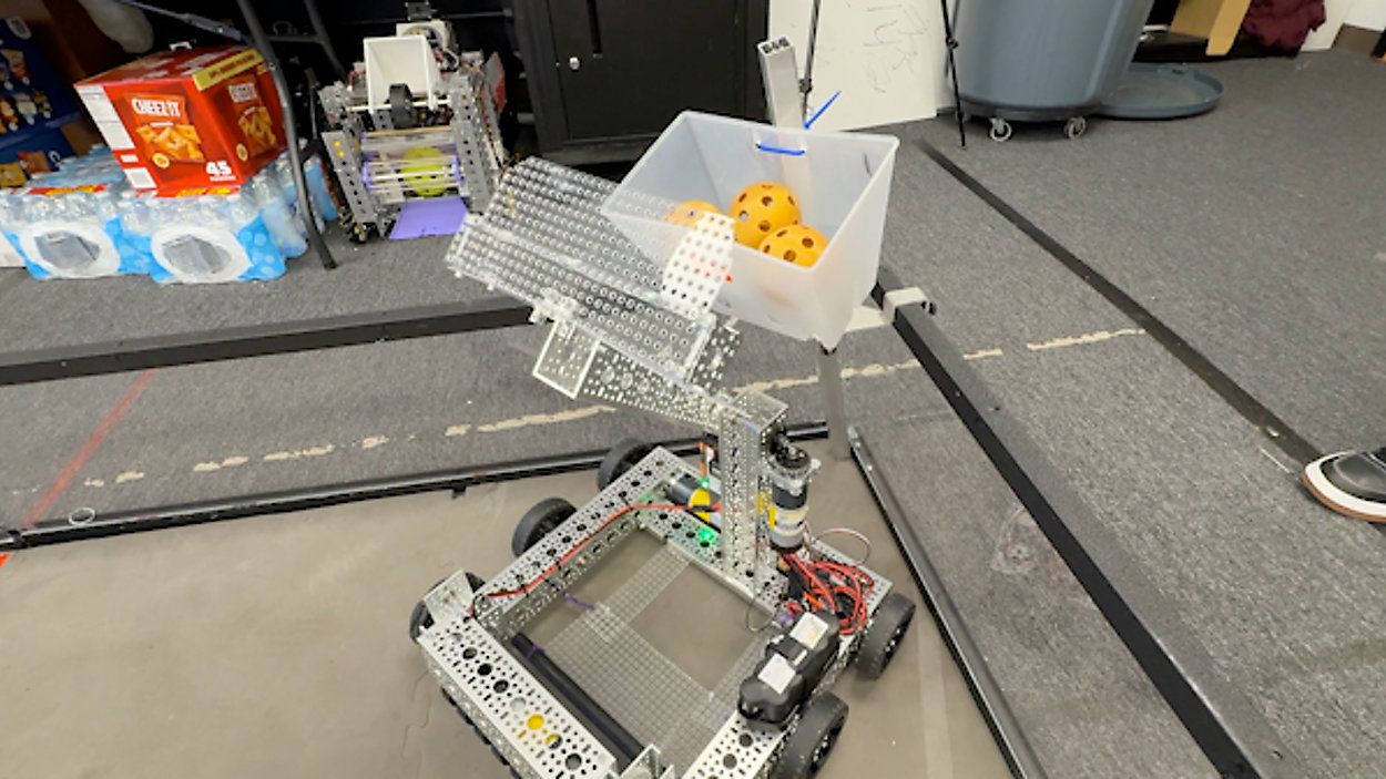Orlando Science summer camp helps students build STEM skills