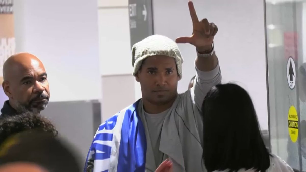 Llega a Miami Luis Manuel Otero Alcántara, exiliado de Cuba – NBC 6 South Florida