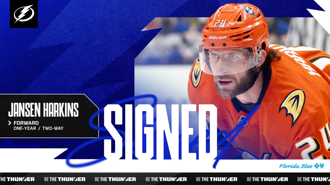 Lightning sign forward Jansen Harkins to one-year, two-way contract