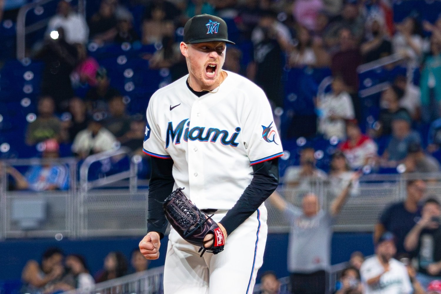 pete fairbanks save celebration_ryan schlesinger.jpg