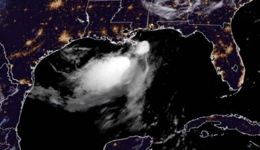 Tropical Storm Bertha slogs along Gulf Coast, NHC says – Orlando Sentinel