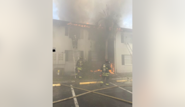 At least 10 people lose their homes after apartment fire: Orlando Fire Department