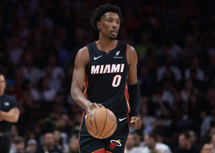 Sacramento Kings v Miami Heat