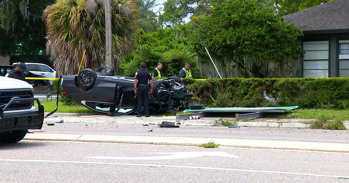 U.S. 17-92 closed due to deadly crash; 2 people killed, 1 hurt, officials say