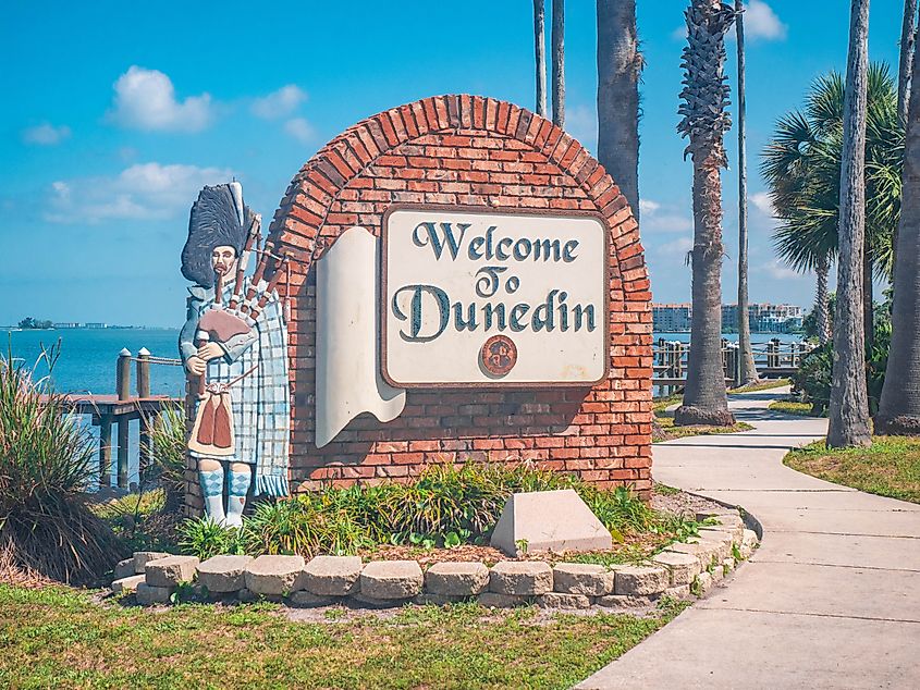 Welcome sign in Dunedin, Florida.