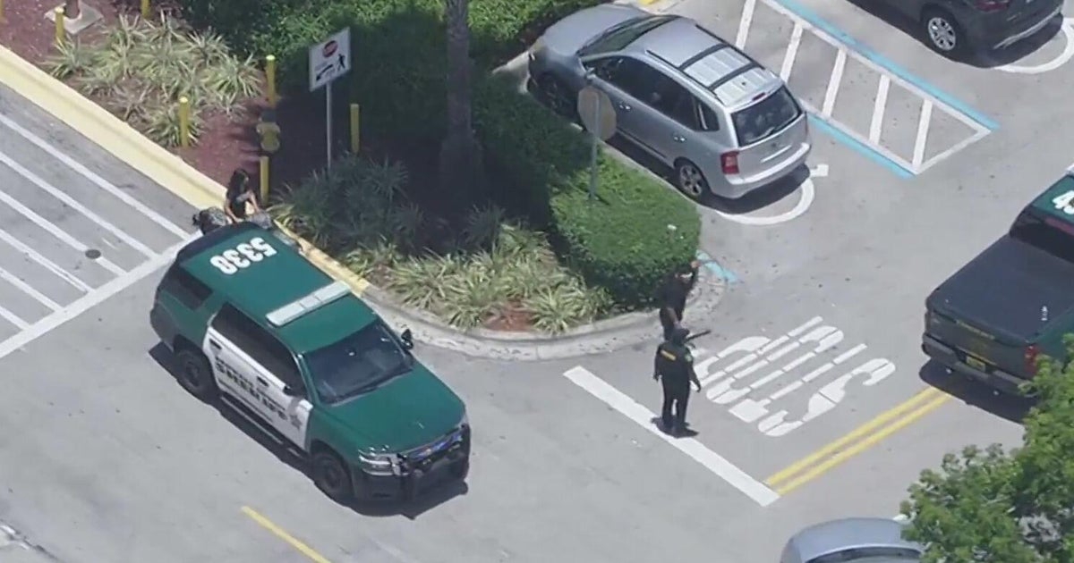 Dispute over Walmart parking spot leads to fatal shooting in North Lauderdale, Broward Sheriff's Office says