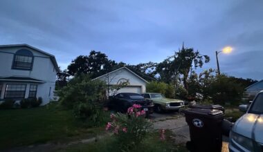 People in Kissimmee are dealing with storm damage after a fast-moving severe thunderstorm brought estimated wind speeds of 60 to 70 mph to the area Monday afternoon. (Spectrum News)
