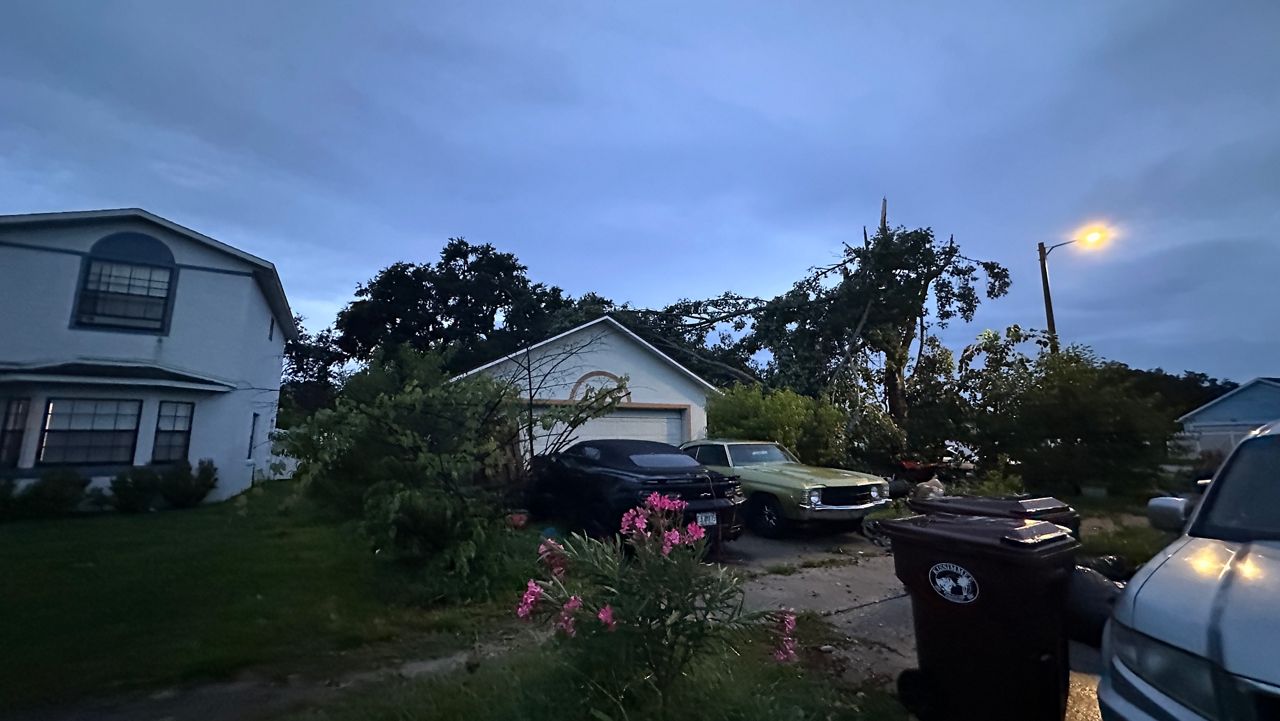 People in Kissimmee are dealing with storm damage after a fast-moving severe thunderstorm brought estimated wind speeds of 60 to 70 mph to the area Monday afternoon. (Spectrum News)