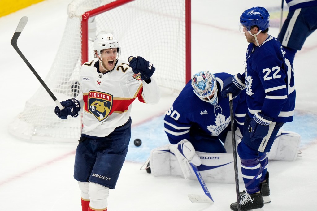 Eetu Luostarinen signs extension with Florida Panthers