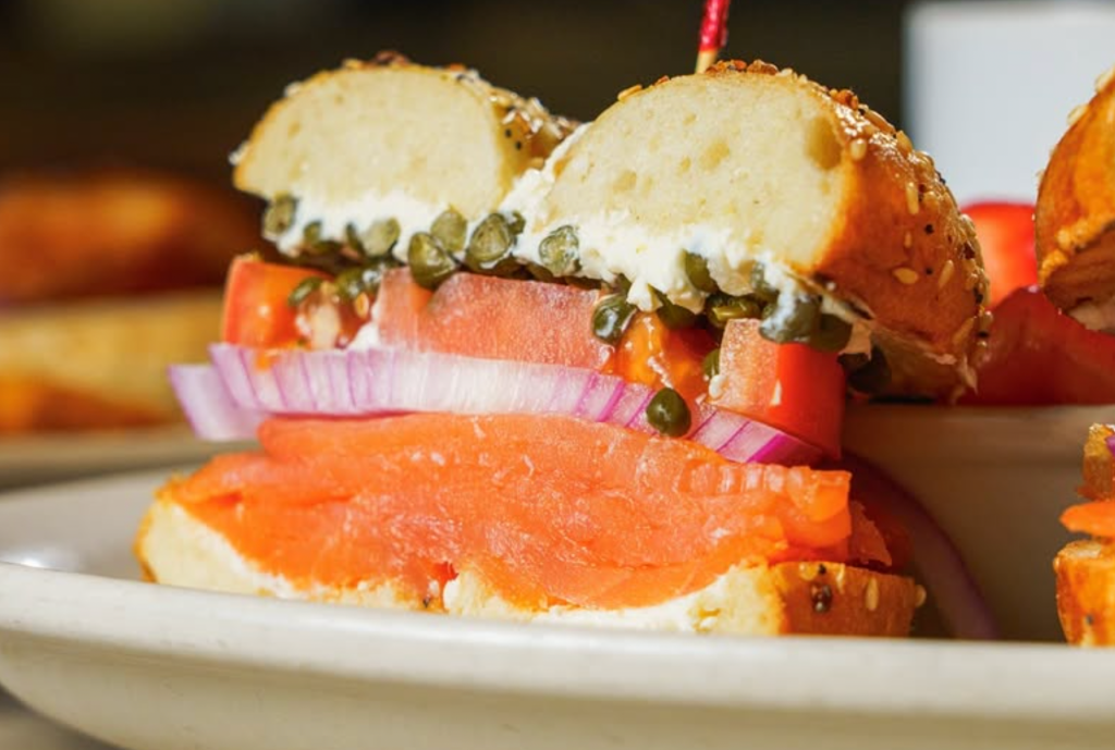 salmon bagel sandwich