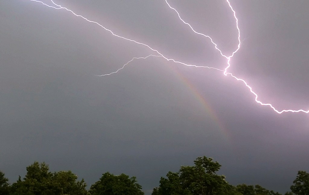 Lightning strikes during storms leave 1 dead, 5 injured