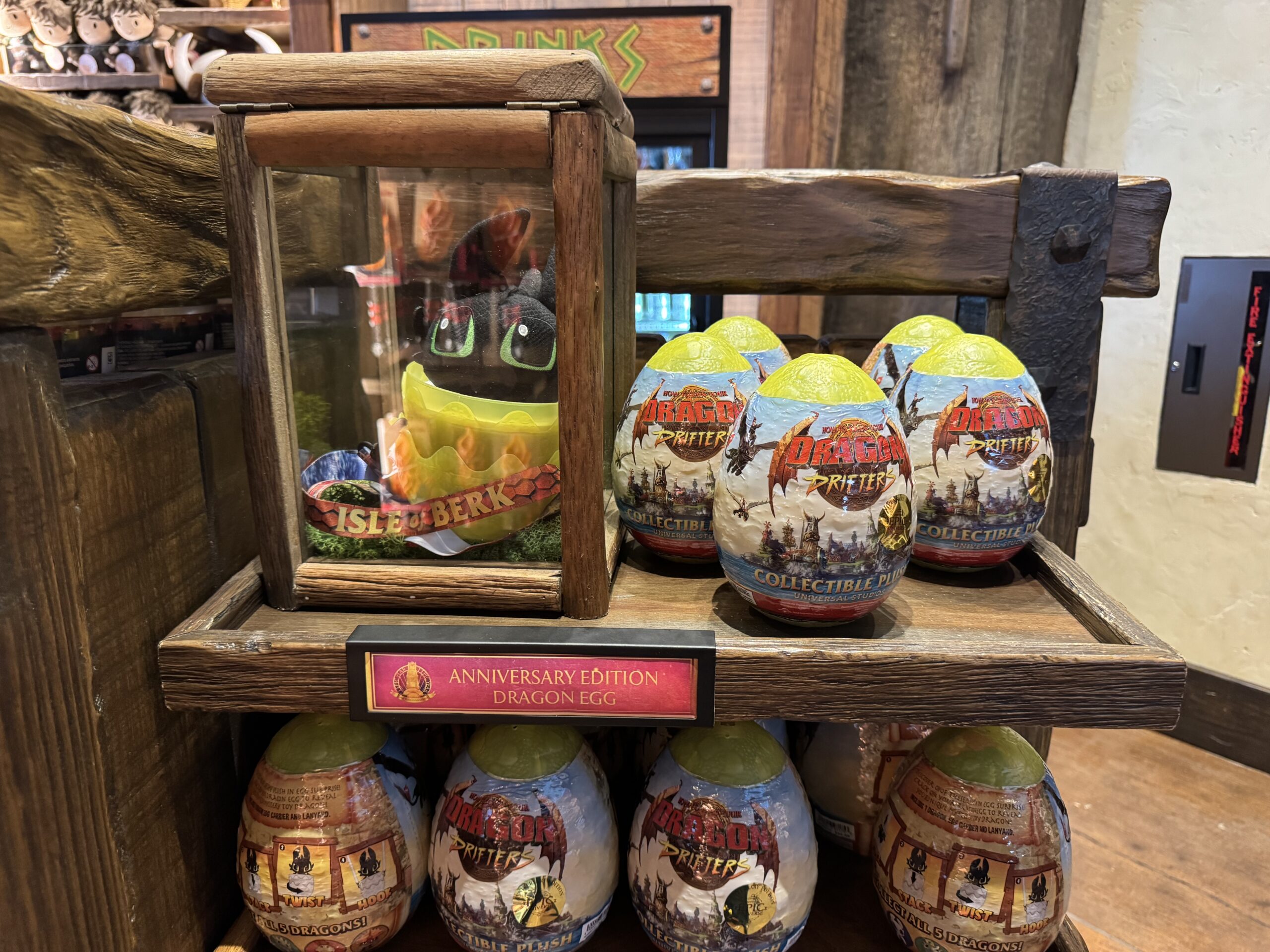 Hatch your own dragon in this anniversary edition dragon egg. The egg has an