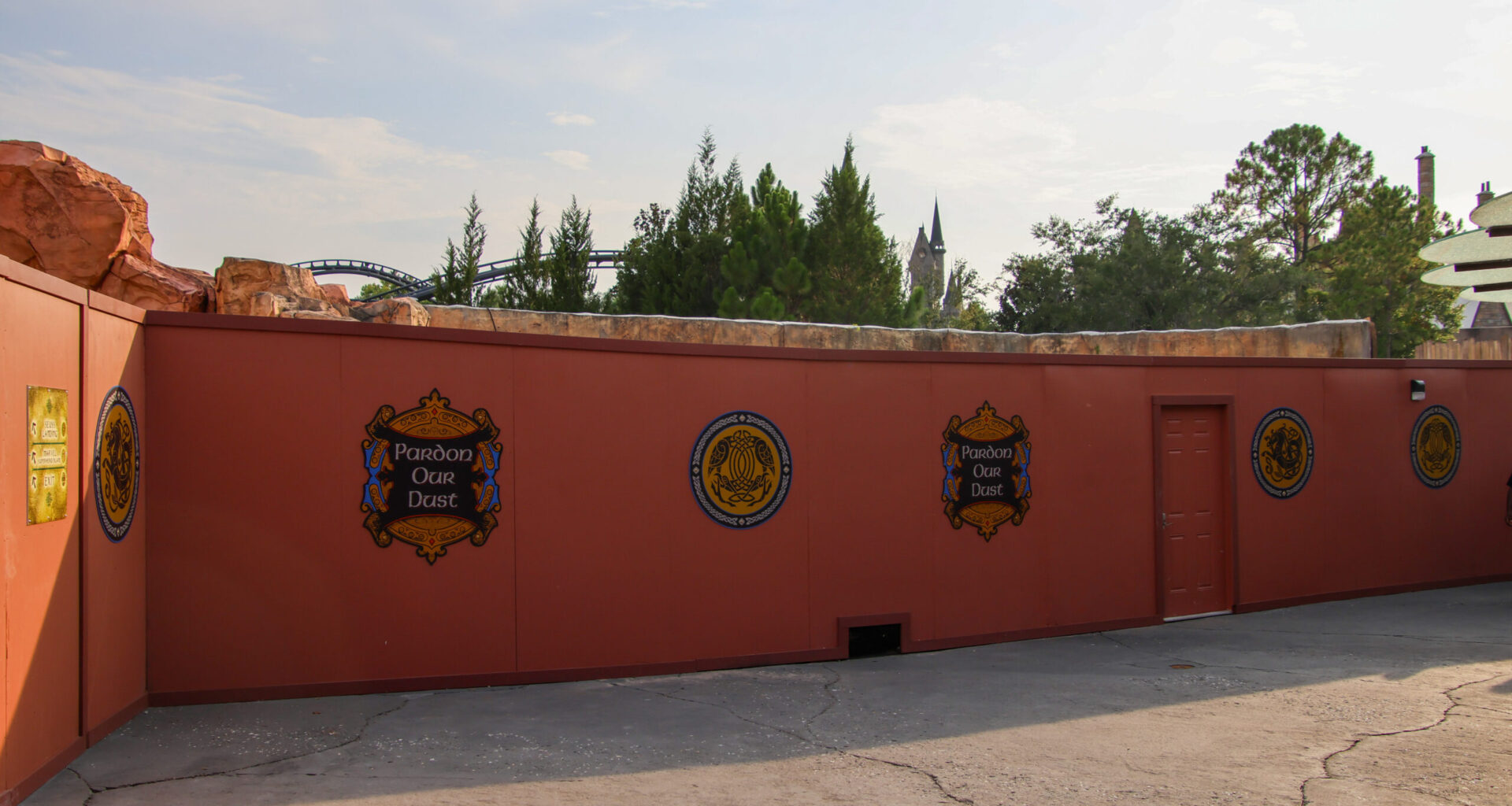 The snack stand and trees outside Mythos Restaurant in Universal Islands of Adventure have been removed as part of ongoing demolition of The Lost Continent.