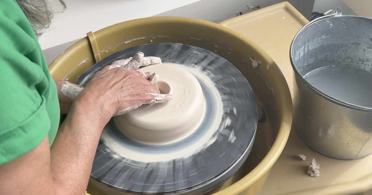 Bainbridge pottery studio brings neighbors together