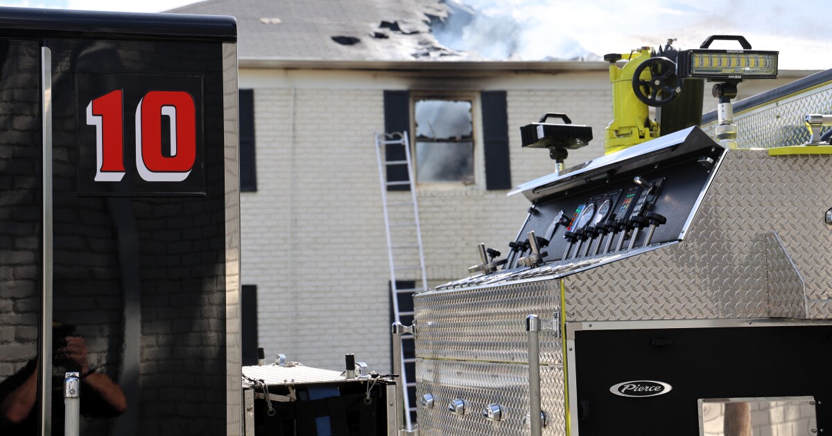 Two-alarm apartment fire displaces families in Tampa: HCFR