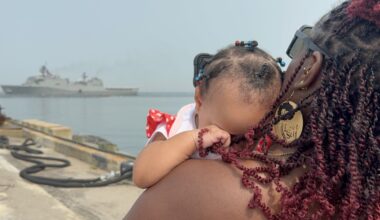 Families, neighbors gather to welcome return of USS Fort Lauderdale to Norfolk