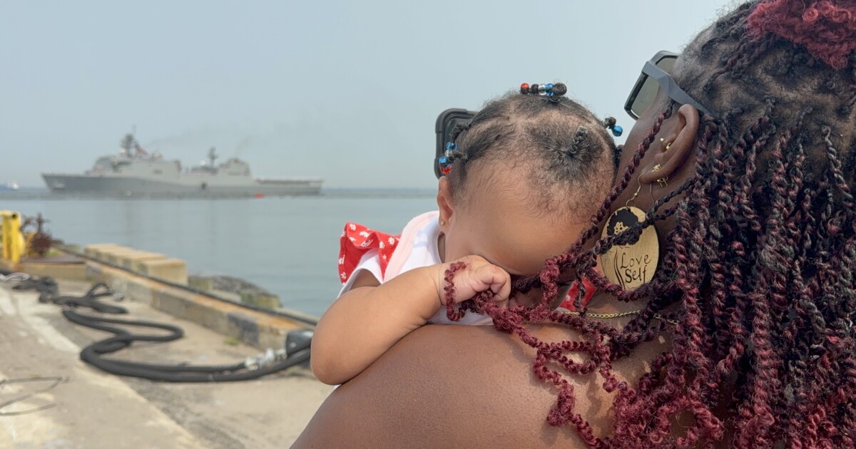 Families, neighbors gather to welcome return of USS Fort Lauderdale to Norfolk