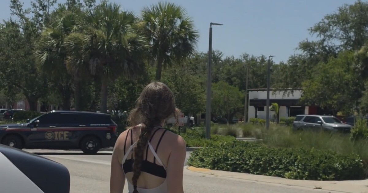 Protest at Department of Homeland Security site in Fort Myers starts after local man taken into custody | WGCU News