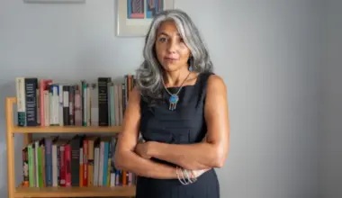 South Florida State College professor sues after being fired for English assignment