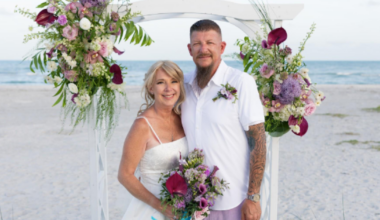 Sanibel wedding is a gift of a lifetime for Indiana couple dealing with the issue of end of life | WGCU News
