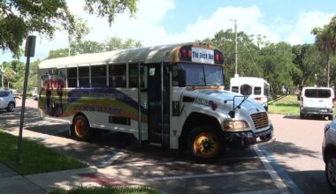 Summer Book Bus hands out 10,000 free books to children in Pinellas County
