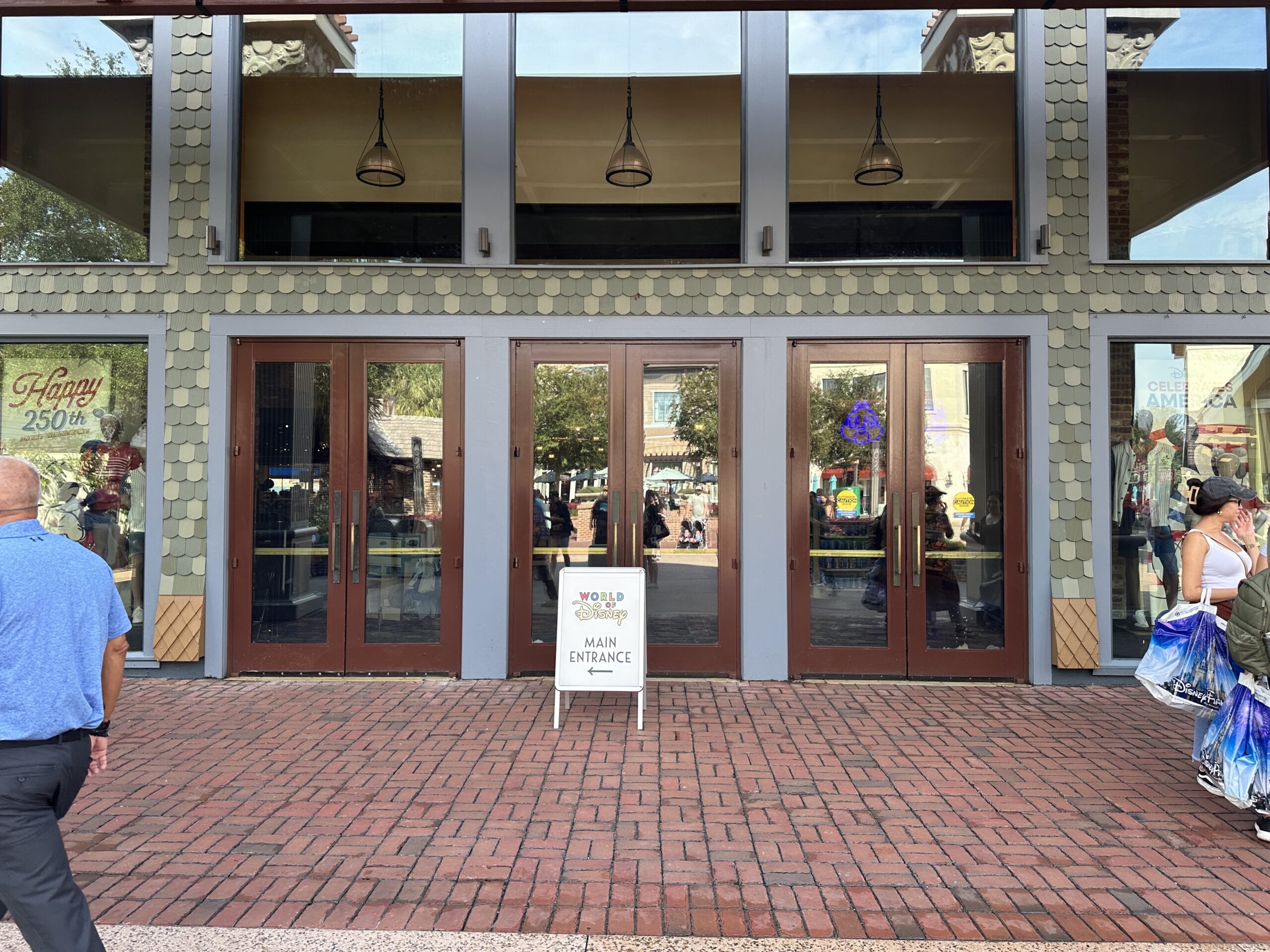 Disney Springs has a big crowd and long lines of guests trying to grab the Lorcana Curator’s Collection: Heroines Edition and the Disney Lorcana Attack of the Vine set, which are both releasing today, July 17.