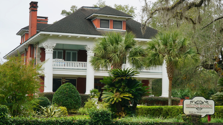 Exterior of the Herlong Mansion in Micanopy, Florida