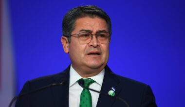Former President Juan Orlando Hernández returns to Honduras after arrest warrant suspended