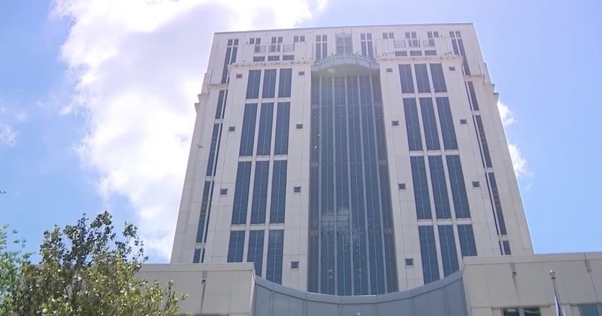Dispute over youthful offender sentencing intensifies between Florida AG, state attorney
