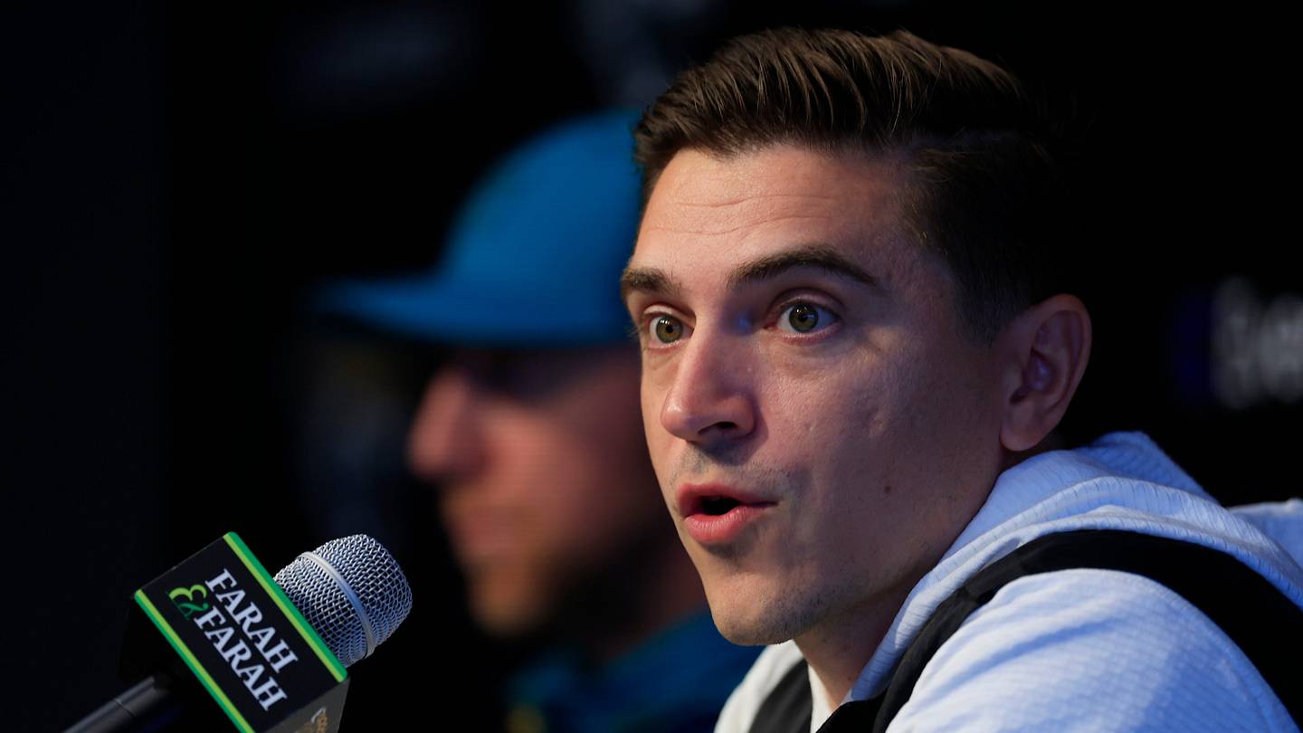 What the Training Camp Addition of Jared Bartlett Means For Jaguars LB Room