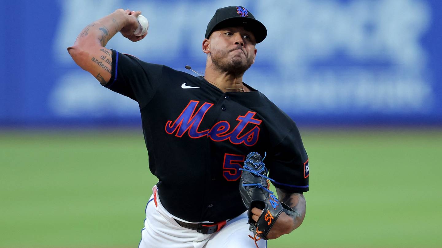 Rays Acquire Starting Pitcher Freddy Peralta From Mets