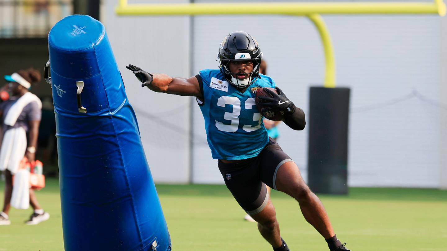 Winners, Losers From First Week of Jaguars Training Camp: Bhayshul Tuten's Stock