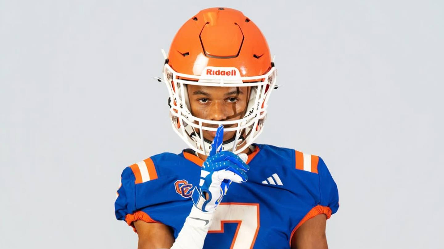 Noel Devine Jr. Wastes No Time Making His Mark in High School Debut