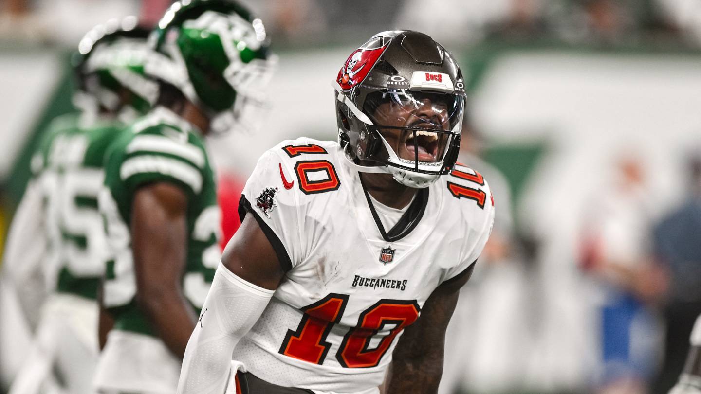 Former Kansas Football QB Jalon Daniels Earns QB2 Spot with Tampa Bay Buccaneers