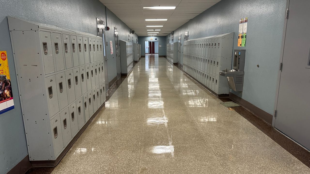 Hillsborough School Board reconsiders dress code policy