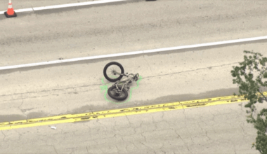 Teen on electric bike rushed to hospital after being struck in Wilton Manors – NBC 6 South Florida