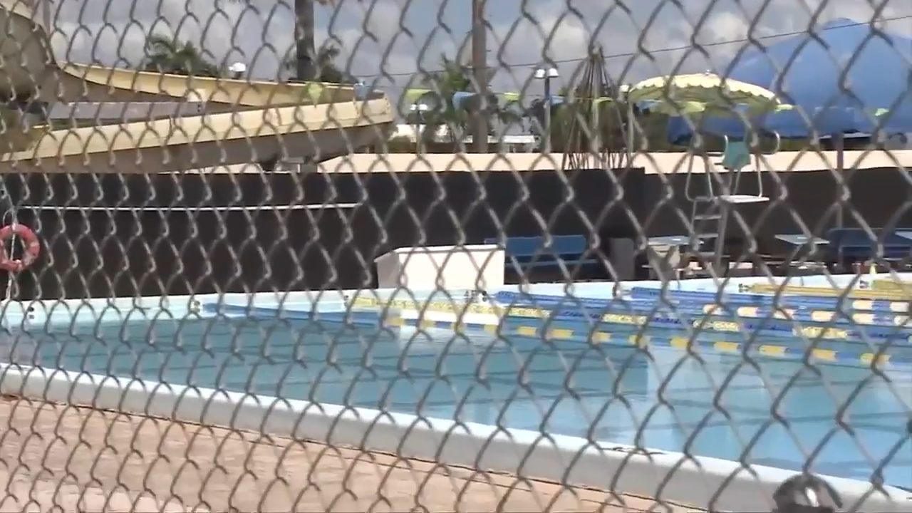 Hialeah’s public pools closed over maintenance concerns; mayor says health and safety experts will evaluate facilities - WSVN 7News | Miami News, Weather, Sports