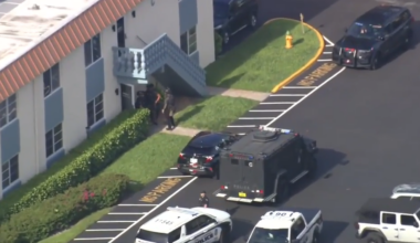 Heavy police, SWAT presence at Wilton Manors apartment complex in violent crime case - WSVN 7News | Miami News, Weather, Sports