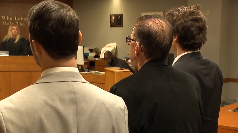 Opening statements begin for former M-DCPS autism specialist accused of possessing, distributing child pornography - WSVN 7News | Miami News, Weather, Sports