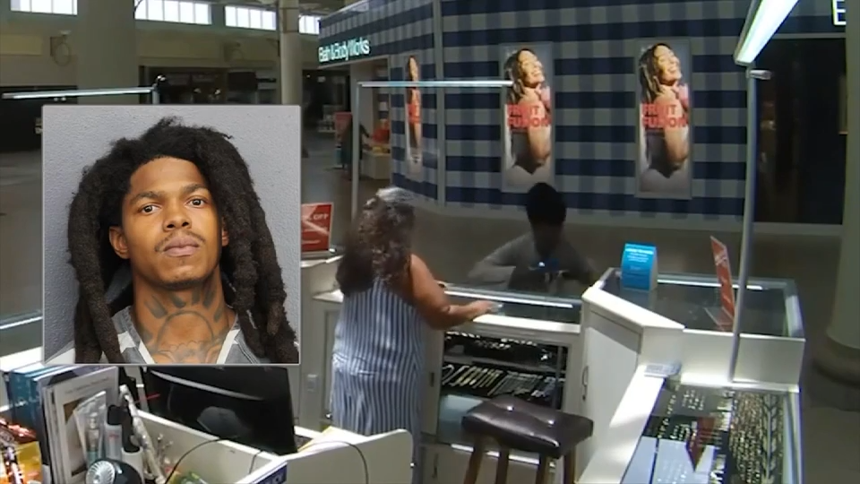 Man in custody after stealing gold chain worth $22K from Jensen Beach jewelry store - WSVN 7News | Miami News, Weather, Sports