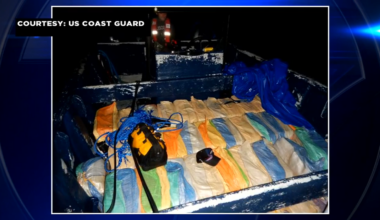 5 detained after Coast Guard finds boat carrying $54 million worth of cocaine on board - WSVN 7News | Miami News, Weather, Sports