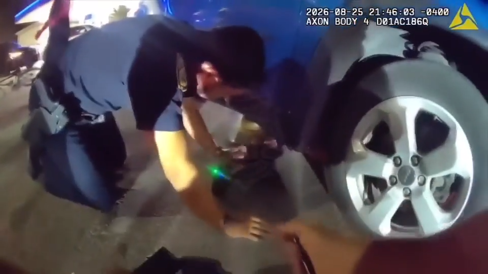 Miami Beach Police applauds officers’ quick thinking to help woman pinned under car after crash - WSVN 7News | Miami News, Weather, Sports