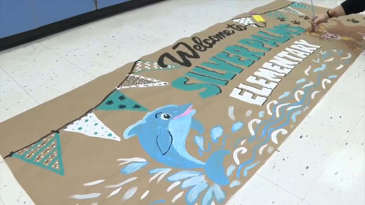 Broward teachers making final preps ahead of new academic year as district grapples with school closures - WSVN 7News | Miami News, Weather, Sports