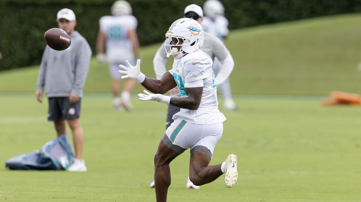 A.J. Henning and two other Dolphins receivers had big day