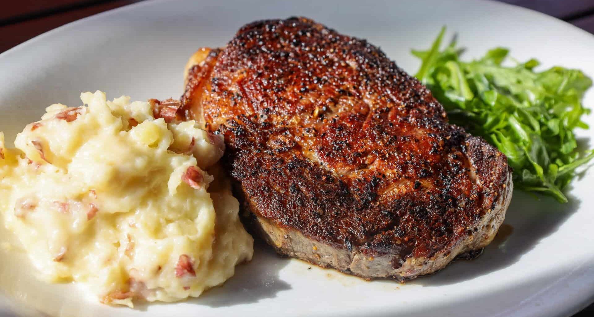 The Best Steakhouse Restaurants in St. Pete, FL: Where to Get a Great Steak