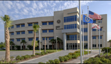 Suspicious package found at FBI building on Gate Parkway shuts down traffic
